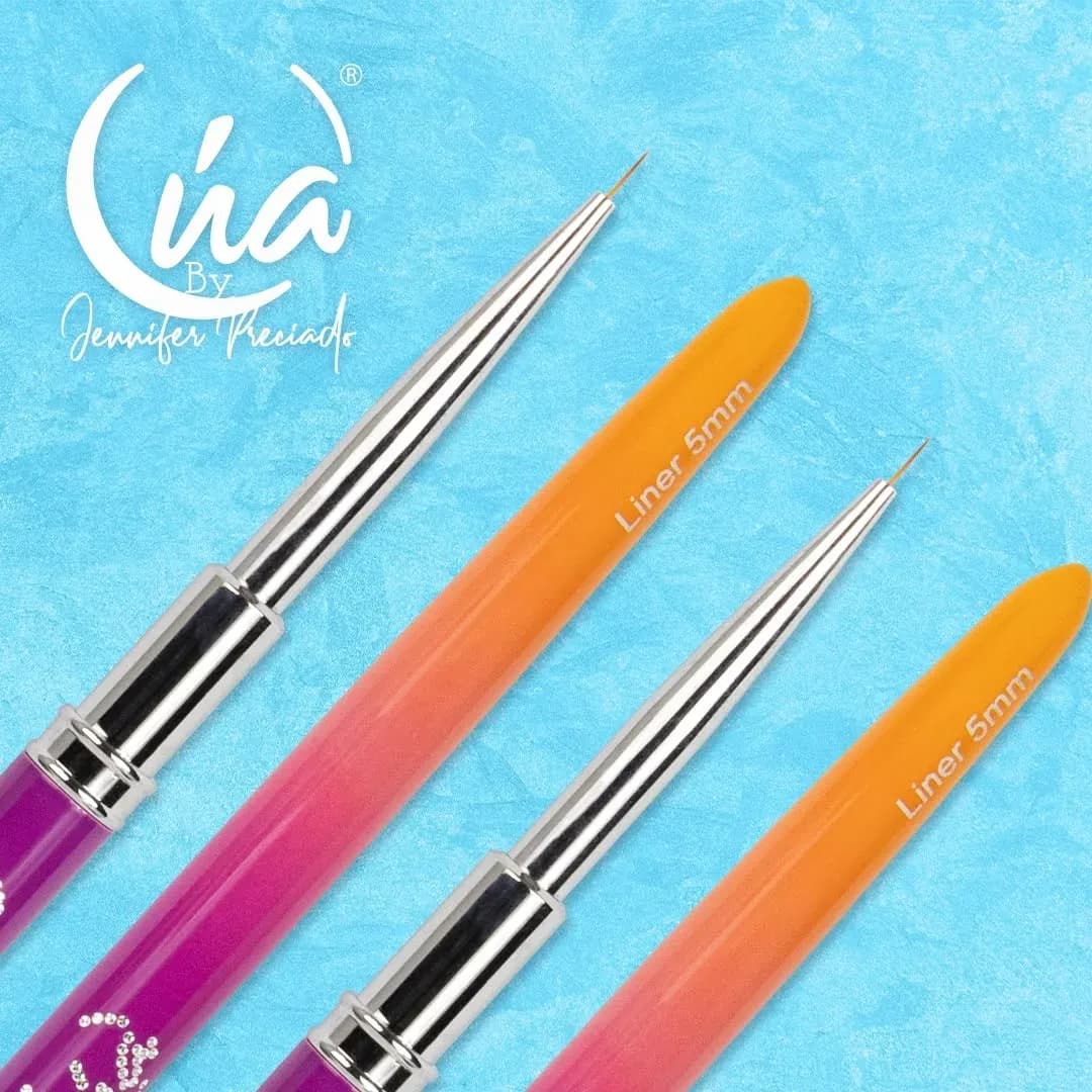 Pincel liner 5mm edición especial Lúa